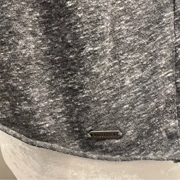 Hollister. Heather Gray T Shirt Womens Round Neck Short Sleeve XS - Picture 2 of 5